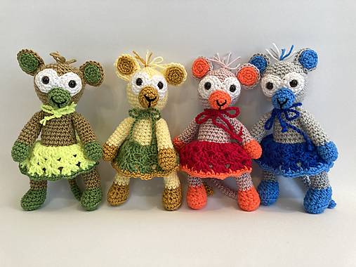 Hračky -  Hačkovaná Hračka - opica v suknici :) - 13221501_