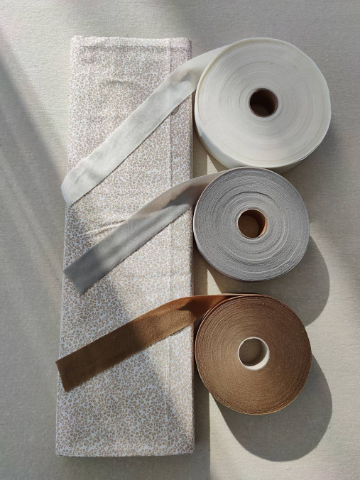 Textil - VLNIENKA DEKA a PRIKRÝVKA 100 % merino top super Kvietky béžové - 13225141_