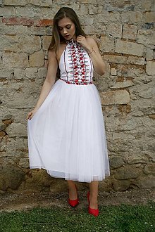 Sukne - Bielo červený set s folklórnym motívom ruží - 13225930_