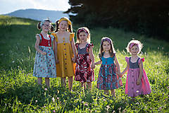 Detské oblečenie - Dievčenské šaty s háčkovaným živôtikom (Nezábudka) - 13226351_
