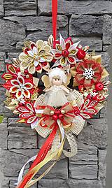 Dekorácie - Vianočný veniec adventny alebo na dvere s jutou (S červeným anjelikom) - 13236482_