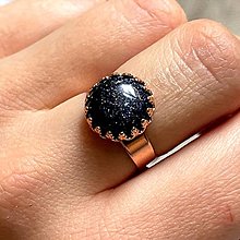 Prstene - Blue Sandstone Stainless Steel Rose Gold Ring / Elegantný prsteň s modrým slnečným kameňom syntetickým - 13251568_