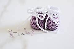 Detské topánky - Bavlnené papučky so šnúrkami pre bábätko  (fialová - 6 až 12 mes.) - 13261756_