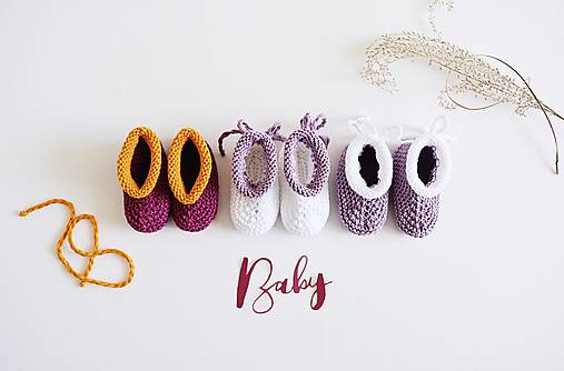 Bavlnené papučky so šnúrkami pre bábätko