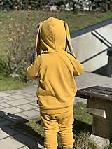 Detské oblečenie - Mikina horčicová s kapucňou a uškami - 13267230_