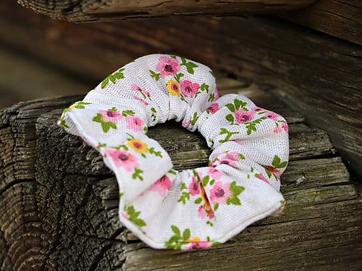 Scrunchies ľanová gumička rôzne kvietky