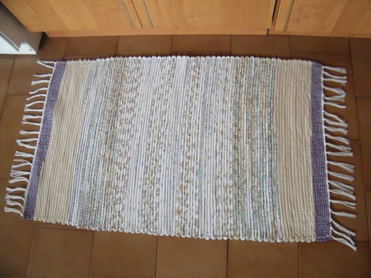 Tkaný koberec fialovo-hnedo-tyrkysový
