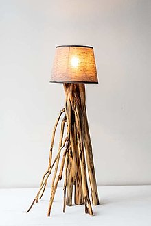 Svietidlá a sviečky - Ručne robená drevená lampa - 13290809_