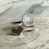 Prstene - Heart Moonstone Ag925 Ring  / Strieborný prsteň s mesačným kameňom - 13315288_