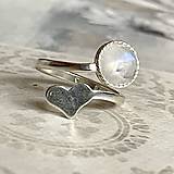 Prstene - Heart Moonstone Ag925 Ring  / Strieborný prsteň s mesačným kameňom - 13315294_