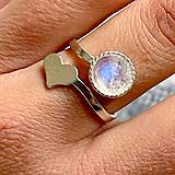 Prstene - Heart Moonstone Ag925 Ring  / Strieborný prsteň s mesačným kameňom - 13315297_