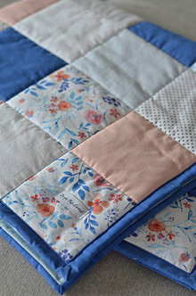 Detský textil - Patchwork hracia deka, Pivonky, 100x100cm - 13317131_