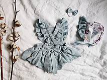 Detské oblečenie - Vtáčatko - mušelínové šaty s volánmi a mašľou - 13315071_