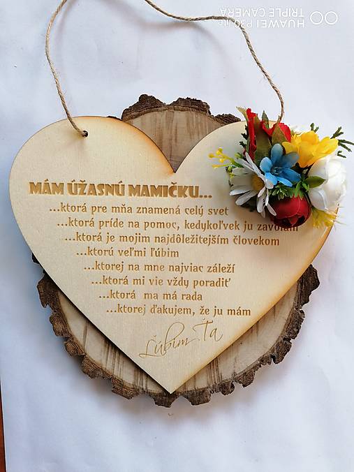 Tabuľky - Kvetinove srdce na zavesenie pre mamičku folklórne - 13316799_