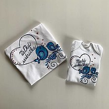 Detské oblečenie - Ľudovoladené maľované tričko a body pre dve sestričky (BIELE s maľbou domodra) - 13321253_