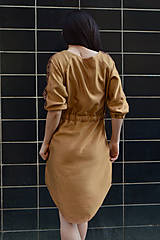 Šaty - Škoricové šaty s folkovým detailom - 13323637_
