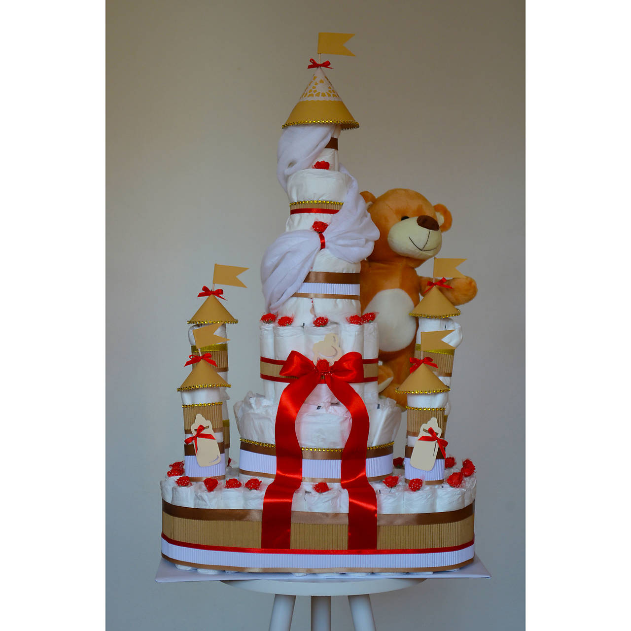 Veľká plienková torta ZÁMOK - červený (Veľkosť plienok č.3 (4 - 9kg))