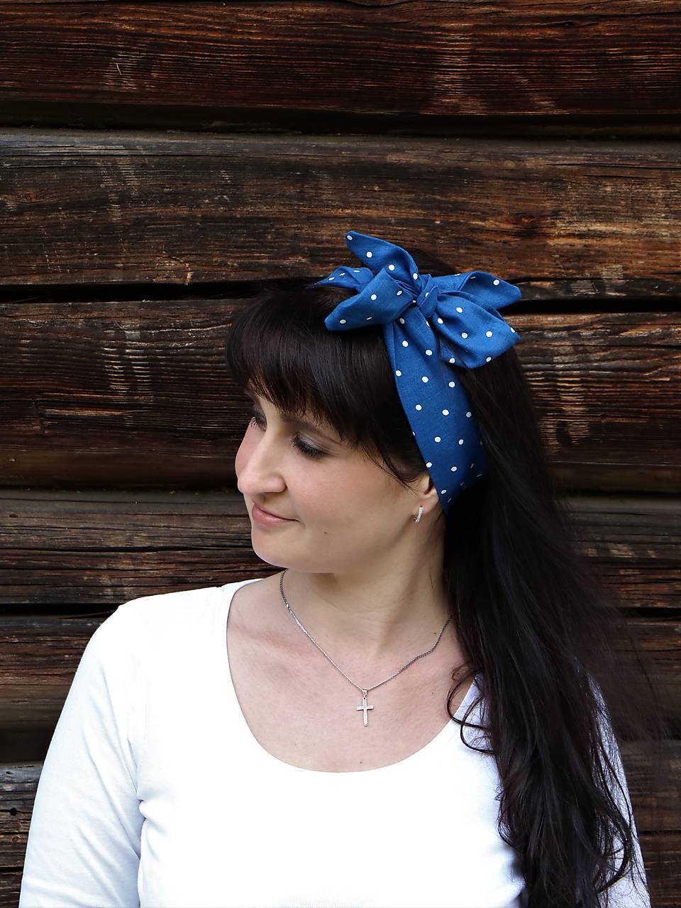 Štýlová ľanová šatka bodka na modrej