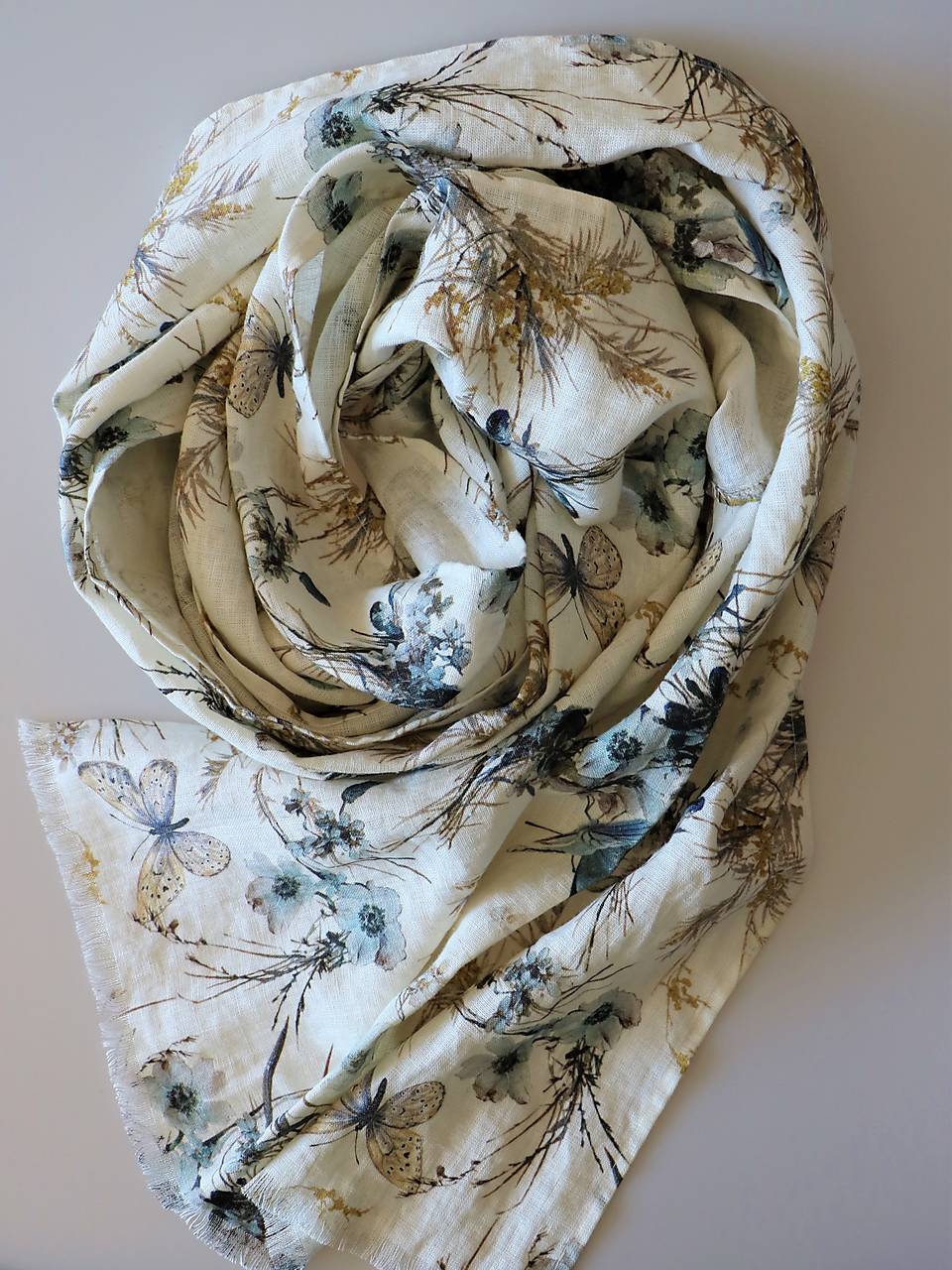 Ľanový šál motýle