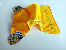 Detské doplnky - PUL plienkové nohavičky s kridelkami  "Bubáci žltí" - 13340954_