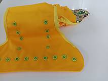 Detské doplnky - PUL plienkové nohavičky s kridelkami  "Bubáci žltí" - 13340957_