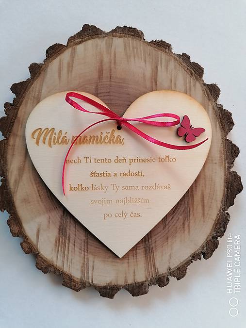 Tabuľky - Srdce pre mamičku s motýľom - 13344409_