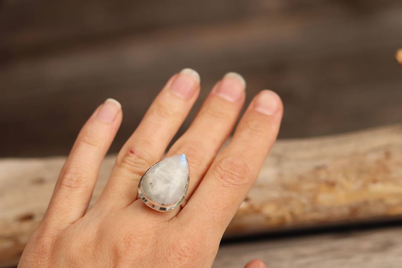 Prsteň Ag925 s minerálom mesačný kameň