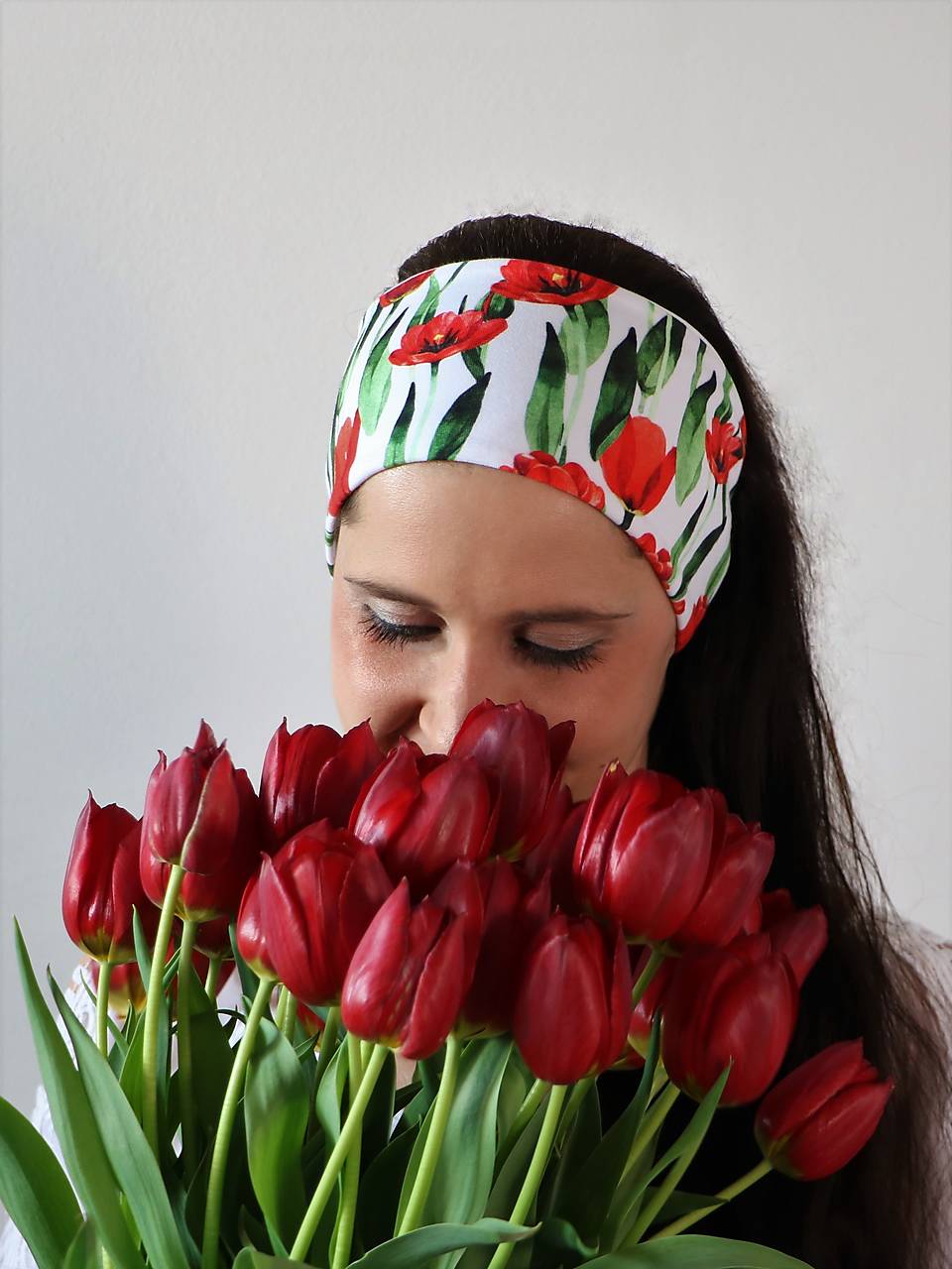 Úpletová čelenka tulipány biela