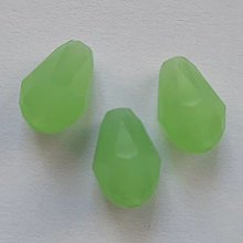 Korálky - Skl.brúsená kvapka 12x8mm-1ks (zelená pastel) - 13391635_