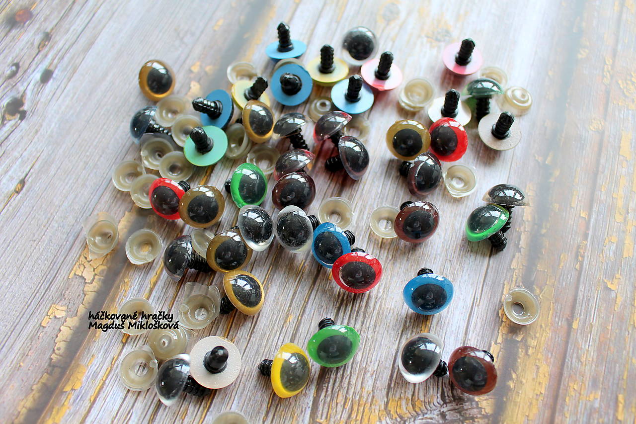 Bezpečnostné očko farebné 18mm, 1ks