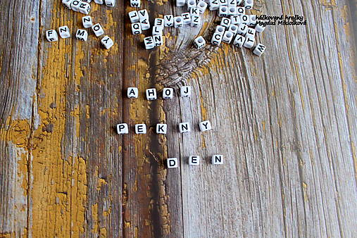 Písmenká - korálky biela kocka