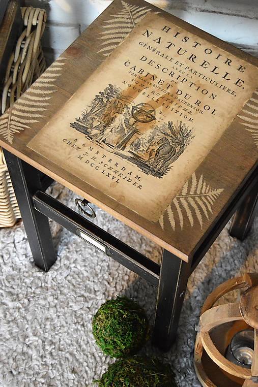  - Vintage stolík s botanickým motívom - 13423650_