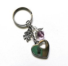 Kľúčenky - Kľúčenka "srdce" s anjelikom (fialová) - 13431644_
