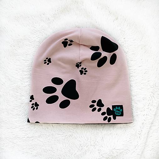 Detské čiapky - Čiapka prechodná bledoružová čierne packy (S - obvod hlavy 41 - 44 cm (4-9 mesiacov)) - 13431164_