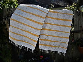 Úžitkový textil - Tkané koberce melírované biele s oranžovými pásikmi - 13430212_