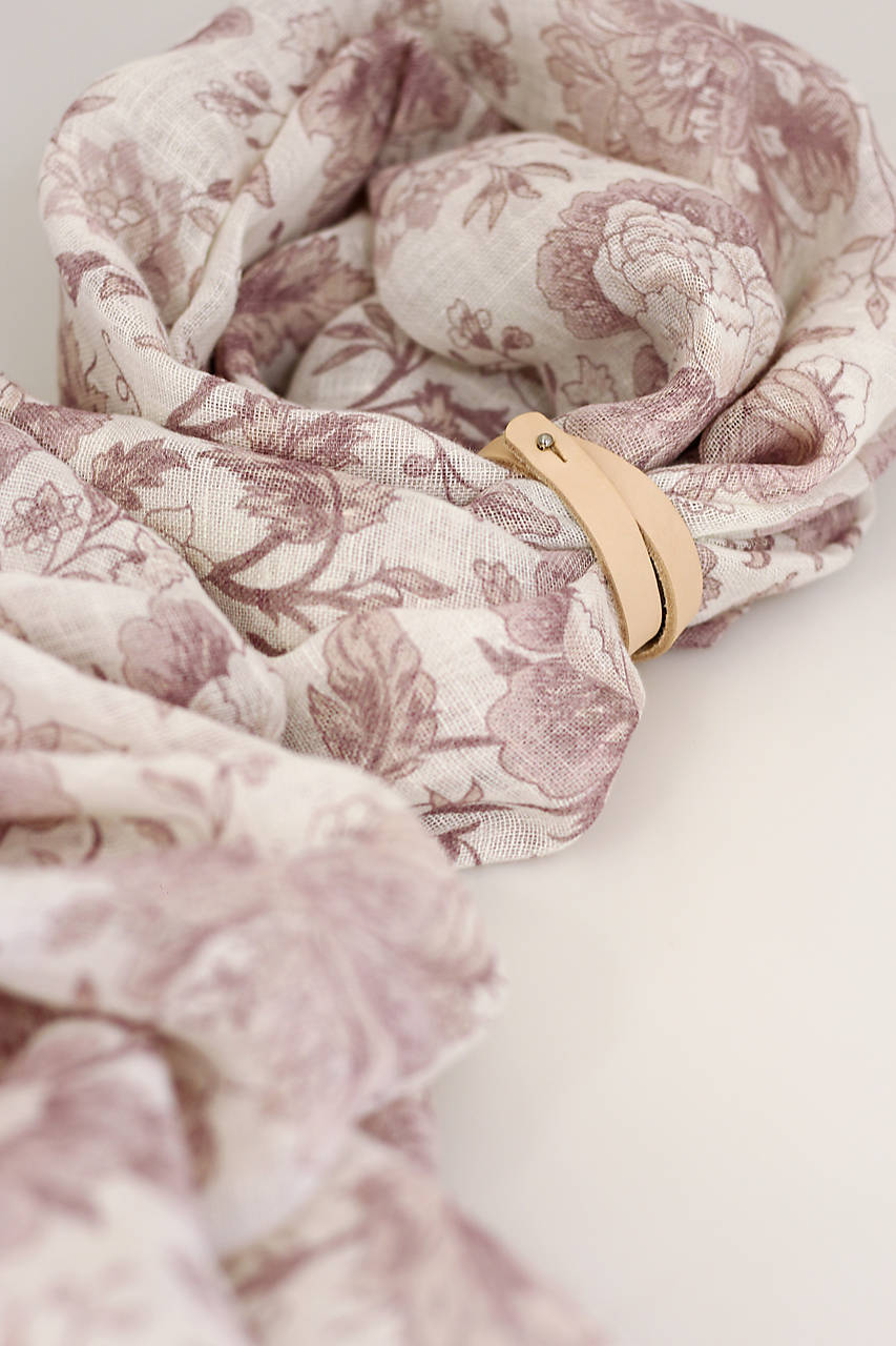 Ľanová jemná šatka / pléd s kvetinovým vzorom "Julie"