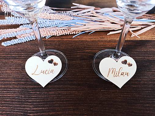 Úložné priestory & Organizácia - Drevená svadobná menovka KIKI - 13458765_