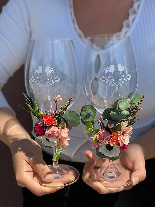 Kvetinová ozdoba na svadobné poháre - na mieru k vybranému produktu/setu