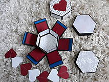 Úložné priestory & Organizácia - Hexagonálny box na fotky (S vnútornou krabičou so srdiečkami) - 13468096_