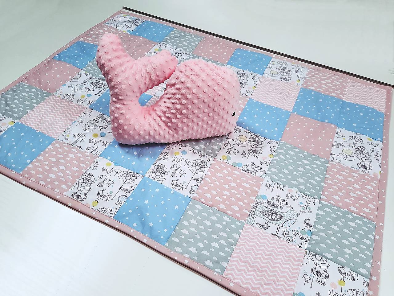 Ružovo-mentolová patchworková deka 120*90cm