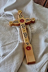 Kríž drevený 30cm farebný List