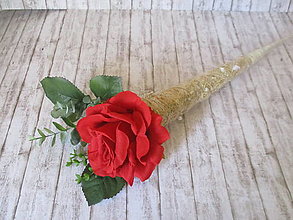 Dekorácie - Ruža v slamenom kornútku - 13474917_
