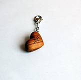 Kľúčenky - Kľúčenka z dreva - Čerešňové srdiečko tep srdca - 13474219_
