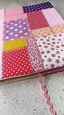 Papiernictvo - Ružový patchworkový  obal na knihu - 13480473_