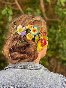 Ozdoby do vlasov - Kvetinový hrebienok "bláznivá letná láska" - 13481011_