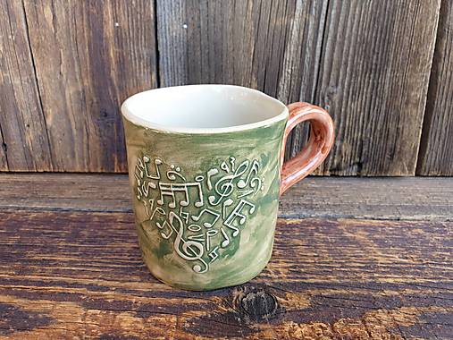 Nádoby - Hrnček Srdce noty: vo farbe 300 ml (Zelený hrnček) - 13482872_