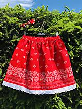 Folklórna sukňa Ľudka v červenej 