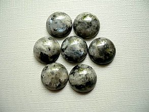 Minerály - Kabošon - larvikit 12 mm - 13487369_