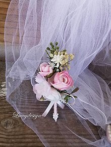 Svadobné pierka - svadobné pierko ženích pudrové - 13488222_
