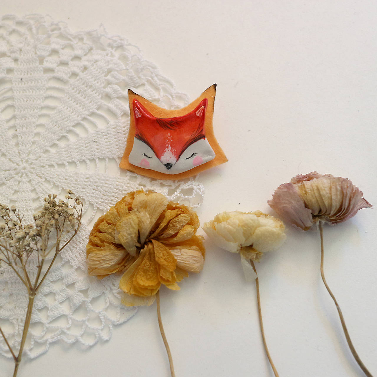 Jedna ryšavá/ brošnička